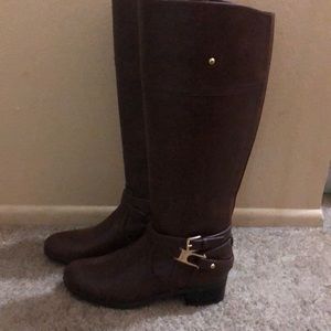 NWOT Brown riding style boots